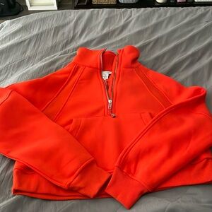 Brand new cropped half zip, size small